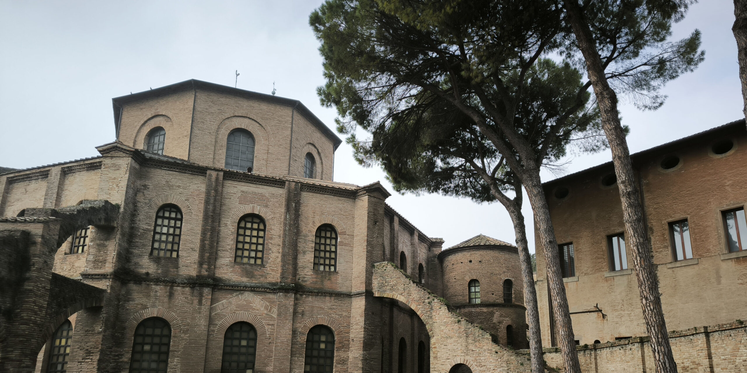 ravenna esterno basilica san vitale